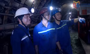 Bài 2: “Giữ chân” thợ lò vùng cao để tạo nguồn phát triển Đảng