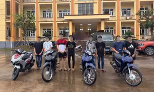 Mang dao đi hỗn chiến khiến 3 người đi đường phải nhập viện ở Ninh Bình