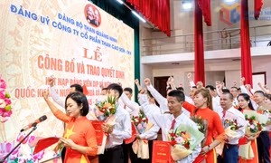 Phát triển Đảng trong công nhân mỏ 