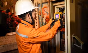 EVN khẳng định không có chuyện can thiệp công tơ điện tử làm sai lệch số điện tiêu thụ