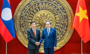 Chủ tịch Quốc hội Trần Thanh Mẫn hội kiến Tổng Bí thư, Chủ tịch nước Lào Thongloun Sisoulith