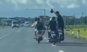 Nhóm người điều khiển môtô lạng lách, ẩu đả trên quốc lộ ở Quảng Trị
