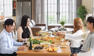 “Chị ngã em nâng”: Đạo diễn thử thách diễn viên