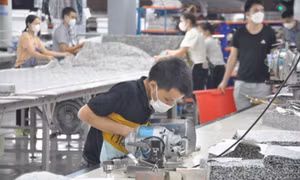 Bộ Nội vụ có đề xuất mới về lương tối thiểu vùng từ 1.1.2026