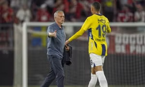 Jose Mourinho úp mở về khả năng trở lại Anh Quốc