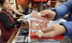 Sau khi lên đỉnh, giá vàng nhẫn bất ngờ 'quay xe'