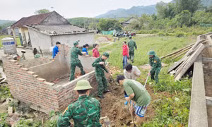 Đồn Biên phòng Pò Hèn: Khởi công xây dựng công trình giúp gia đình khó khăn