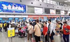 Giá vé máy bay dịp lễ 30-4 và 1-5 tăng cao