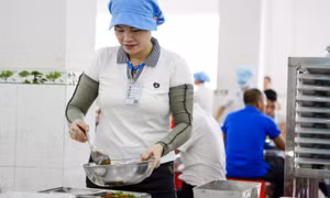 Từ 1/7, tiền lương đóng BHXH dự kiến gồm những khoản nào?