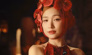 Gây sốt với 'Bắc Bling', Hoà Minzy sẽ soán ngôi Hoàng Thuỳ Linh?