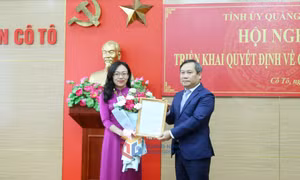 Đồng chí Lê Ngọc Hân giữ chức vụ Bí thư Huyện ủy, Chủ tịch UBND huyện Cô Tô