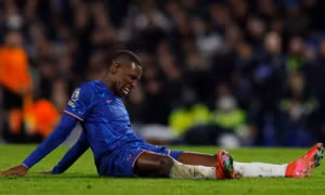 Chelsea khủng hoảng nhân sự trước thềm Conference League