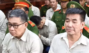 Cựu Chủ tịch tỉnh An Giang khai gì về 300.000 USD 'quà cảm ơn'?