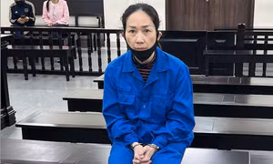 Mang điện thoại mô hình đi cầm đồ, lừa đảo chiếm đoạt hơn 3 tỷ đồng