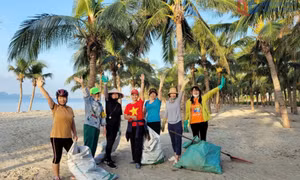 Nữ “thủ lĩnh diệt rác”