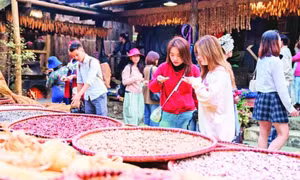 Sôi động du lịch dịp lễ 30/4-1/5