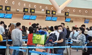 Giá vé máy bay lễ 30-4 cao như Tết