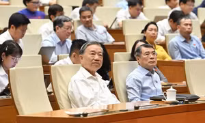 Đầu tư hệ thống kho bãi quy mô lớn, nâng mức dự trữ xăng dầu lên 90 ngày sử dụng