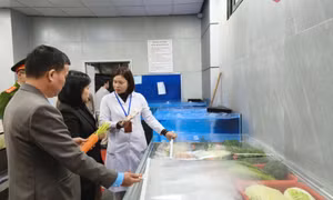 Siết chặt an toàn thực phẩm tại các bếp ăn tập thể