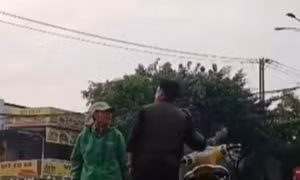Đối tượng đang tại ngoại lái xe Jeep truy đuổi, uy hiếp tài xế xe công nghệ ở Đắk Lắk