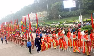 Tự hào con Lạc cháu Hồng