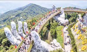 Khơi dậy niềm tự hào, bồi đắp khát vọng vươn lên