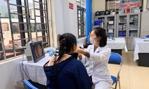 Thắp sáng y đức, vì nhân dân phục vụ