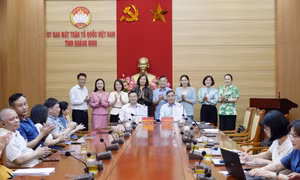 Ban Thường trực Uỷ ban MTTQ - Báo và PTTH tỉnh: Ký kết chương trình phối hợp giai đoạn 2026-2030