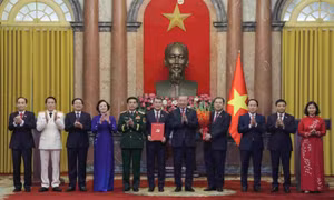 Tổng Bí thư, Chủ tịch nước Tô Lâm trao quyết định bổ nhiệm các thành viên Chính phủ nhiệm kỳ 2026-2031