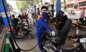 Giá xăng tăng nhẹ, giá dầu tiếp tục giảm từ ngày 16/4