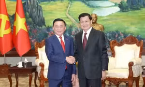 Minh chứng sâu sắc thêm gắn kết chiến lược Việt Nam-Lào