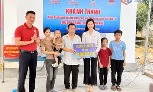 Khánh thành nhà nhân đạo cho hộ khó khăn tại phường Bình Khê