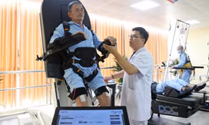 Đồng bộ giải pháp chăm sóc sức khỏe người cao tuổi
