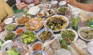 Hơn 80% người dân nhiễm vi khuẩn H. pylori từ thói quen ăn uống chung