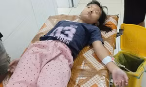 Ngộ độc thực phẩm, hơn 20 người nhập viện Nghệ An