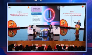 Theo dòng thời sự 12/4/2026: Podcast – hướng đi mới của phát thanh trong kỷ nguyên số