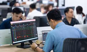 Việt Nam được nâng hạng, FTSE Russell hé lộ 32 cổ phiếu dự kiến vào rổ chỉ số toàn cầu