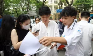 Vì sao số lượng thí sinh đăng ký miễn thi ngoại ngữ năm 2026 sụt giảm?