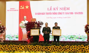 Công ty Khai thác khoáng sản kỷ niệm 30 năm Ngày truyền thống