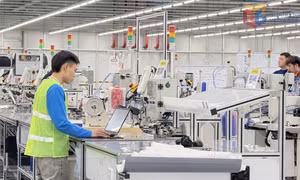 Thu hút và giữ chân lao động: Từ chính sách đến hành động