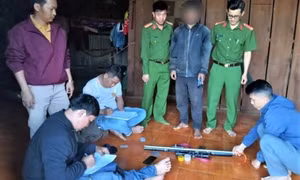 Tuần tra biên giới, phát hiện đối tượng tàng trữ súng và 95 viên đạn