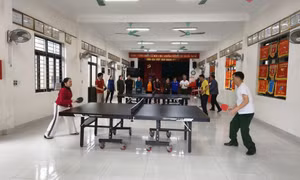 Tạo động lực phát triển vùng khó