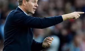 Steven Gerrard phá vỡ im lặng trước nguy cơ bị sa thải