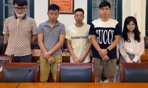 Bắt nhóm đối tượng mạo danh Bệnh viện mắt Trung ương, lừa đảo người cao tuổi