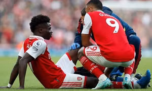 Arsenal tổn thất lớn ở trận Nottingham