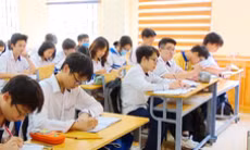 Có nên bỏ lớp không chuyên trong trường chuyên?
