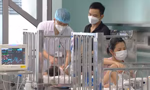 Vì sao trẻ có thể nhiễm virus Adeno nhiều lần?