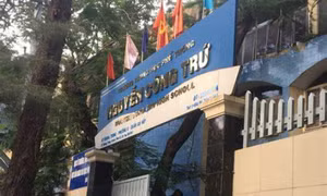 Học sinh được nâng điểm, hiệu trưởng và hiệu phó bị đề nghị kiểm điểm