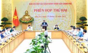 Giảm 17 tổng cục, 8 cục, 145 vụ; đề xuất tăng lương cơ sở; khắc phục tình trạng CBCCVC thôi việc, nghỉ việc