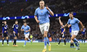 Haaland lập thêm cú đúp ở Champions League